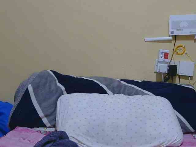 Naughtygirl3 webcam