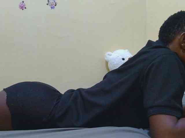 Naughtygirl3 webcam