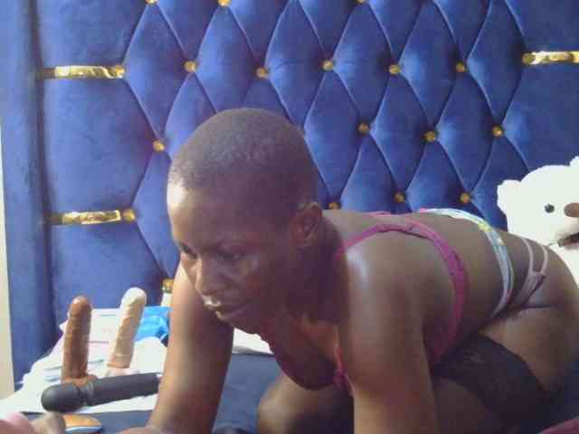 Naughtygirl3 webcam