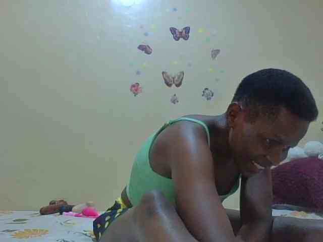 Naughtygirl3 webcam