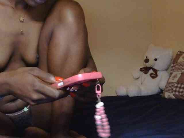 Naughtygirl3 webcam
