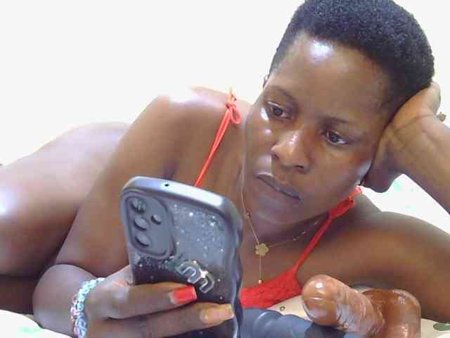 Naughtygirl3 webcam
