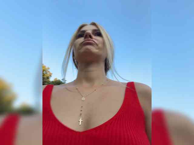 MayaBliss webcam