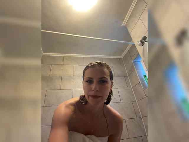 MayaBliss webcam