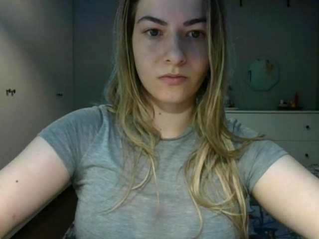 RosieJune live cam on BongaCams