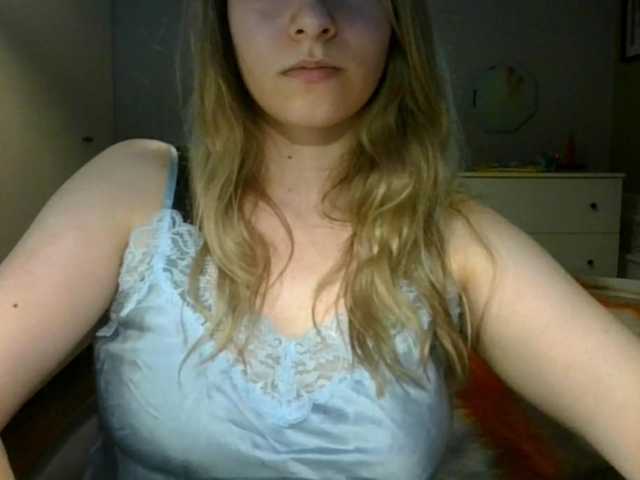 RosieJune live cam on BongaCams