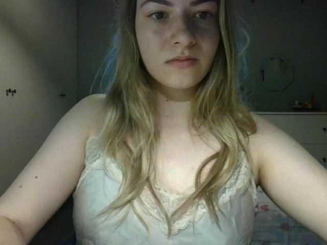 RosieJune live cam on BongaCams