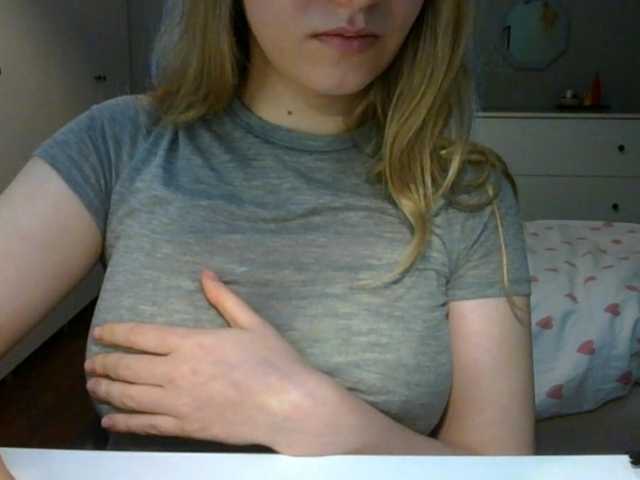 RosieJune live cam on BongaCams