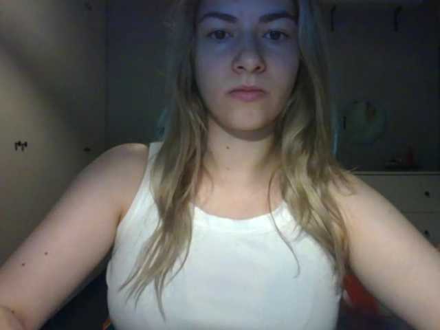 RosieJune live cam on BongaCams