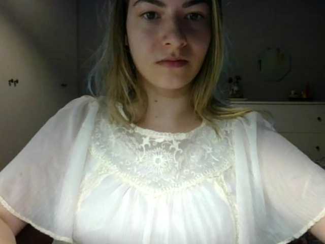RosieJune live cam on BongaCams