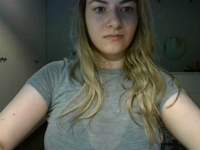 RosieJune live cam on BongaCams