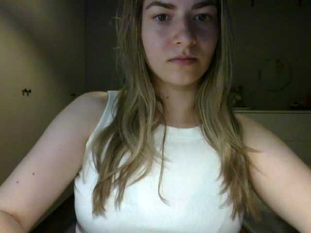 RosieJune live cam on BongaCams