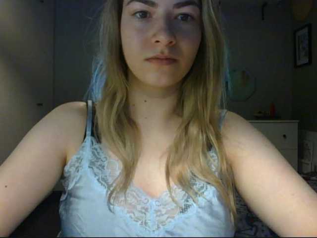 RosieJune live cam on BongaCams