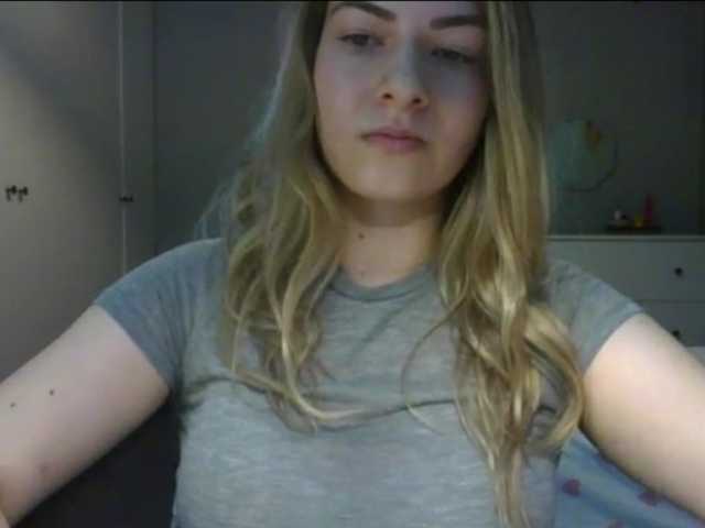 RosieJune live cam on BongaCams