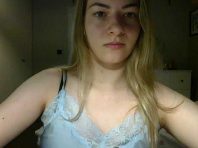 RosieJune live cam on BongaCams
