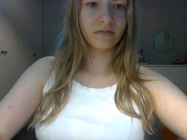 RosieJune live cam on BongaCams