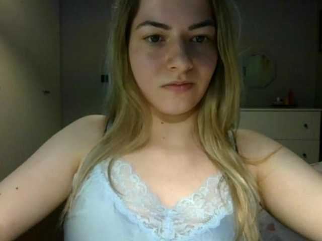 RosieJune live cam on BongaCams