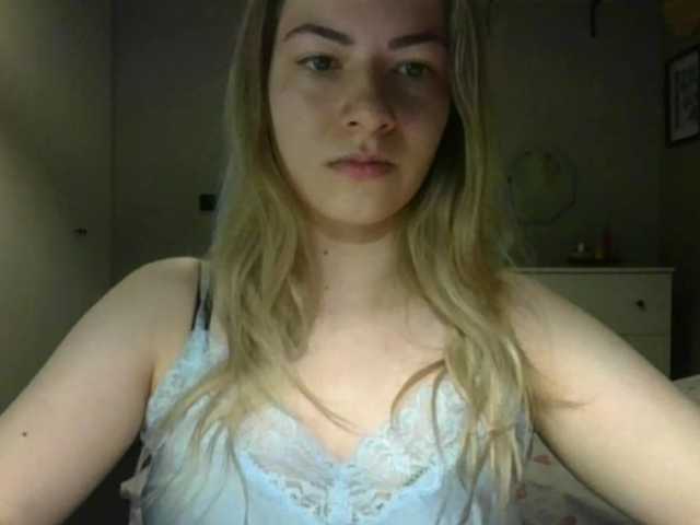 RosieJune live cam on BongaCams