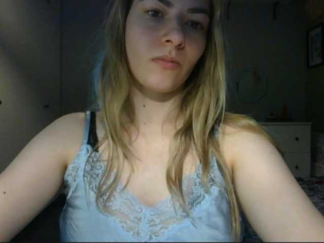 RosieJune live cam on BongaCams