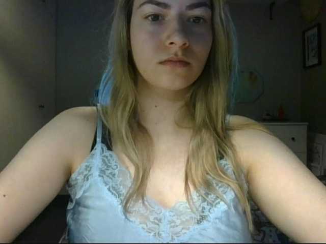 RosieJune live cam on BongaCams