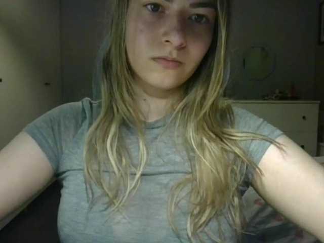 RosieJune live cam on BongaCams