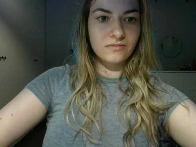 RosieJune live cam on BongaCams
