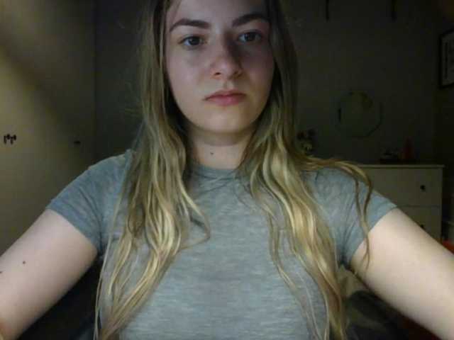 RosieJune live cam on BongaCams