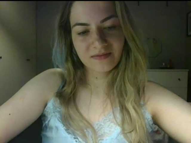 RosieJune live cam on BongaCams