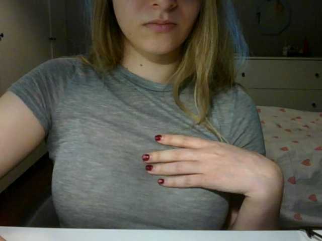 RosieJune live cam on BongaCams
