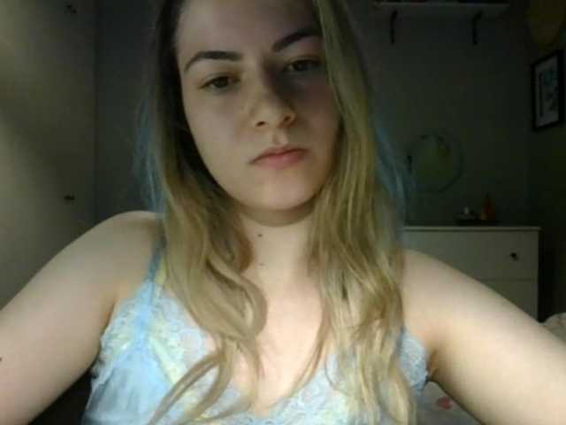RosieJune live cam on BongaCams