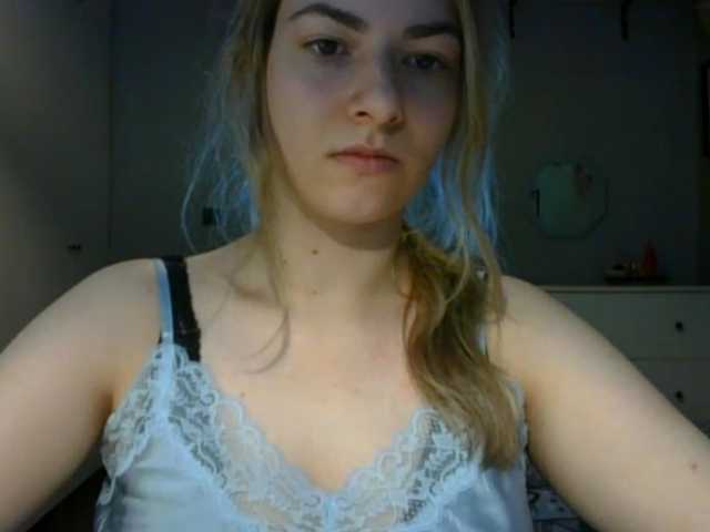 RosieJune live cam on BongaCams