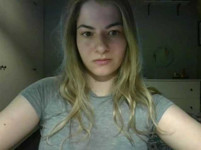 RosieJune live cam on BongaCams