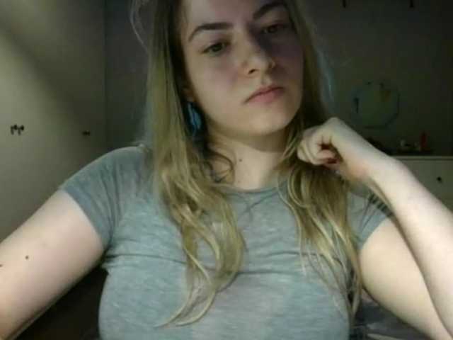 RosieJune live cam on BongaCams