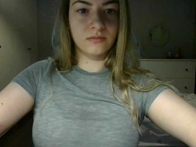 RosieJune live cam on BongaCams