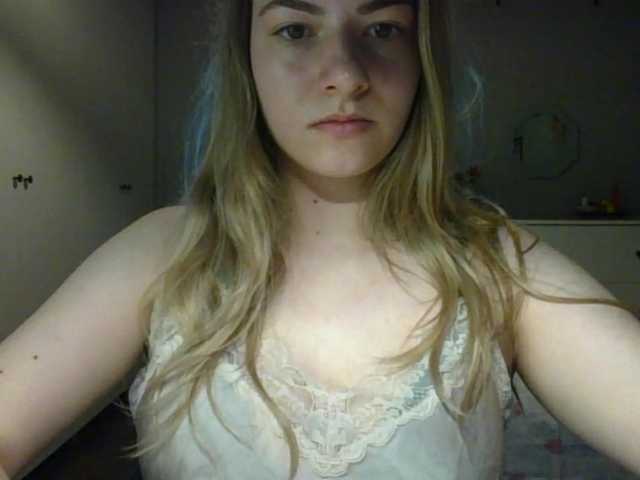 RosieJune live cam on BongaCams