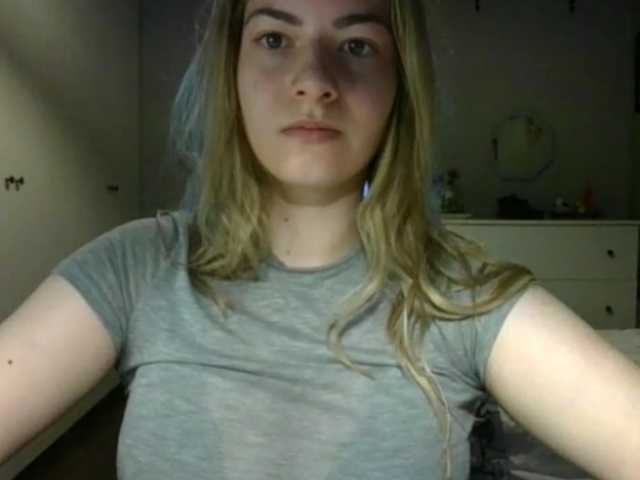 RosieJune live cam preview