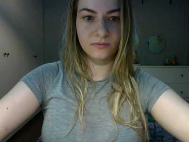 RosieJune live cam on BongaCams