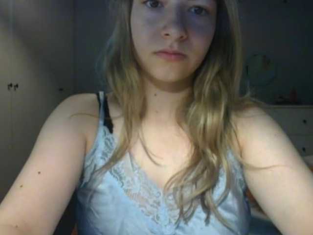 RosieJune live cam on BongaCams