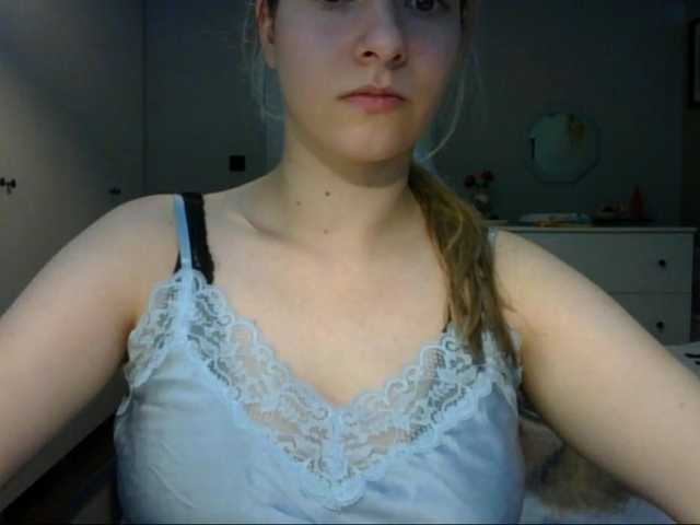 RosieJune live cam on BongaCams
