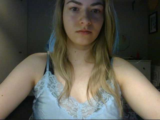 RosieJune live cam on BongaCams
