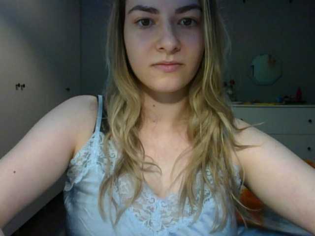 RosieJune live cam on BongaCams