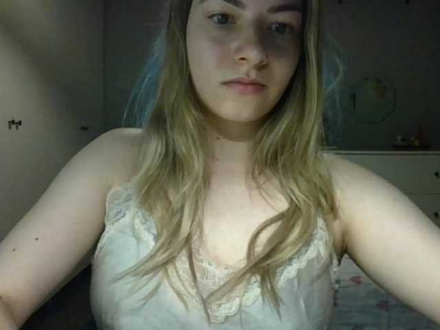 RosieJune live cam on BongaCams
