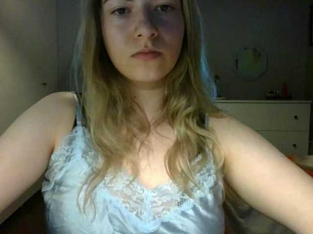RosieJune live cam on BongaCams