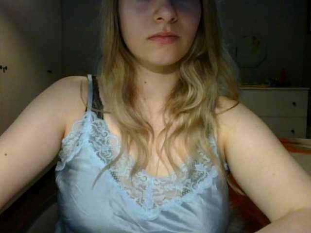 RosieJune live cam on BongaCams