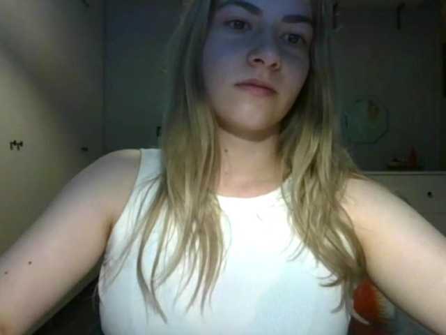 RosieJune live cam on BongaCams