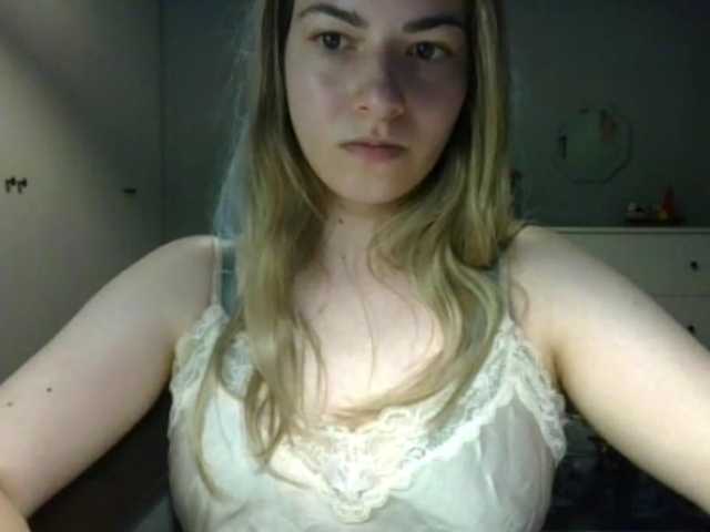 RosieJune live cam on BongaCams