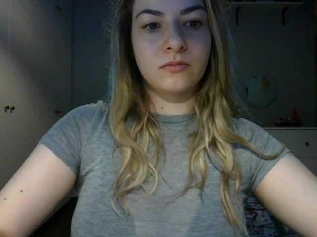 RosieJune live cam on BongaCams