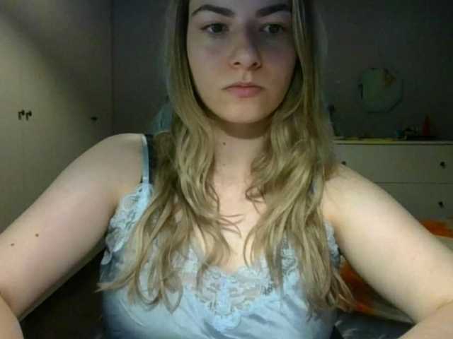 RosieJune live cam on BongaCams