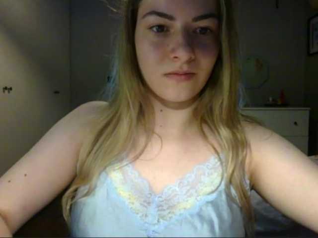 RosieJune live cam on BongaCams