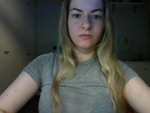 RosieJune live cam on BongaCams